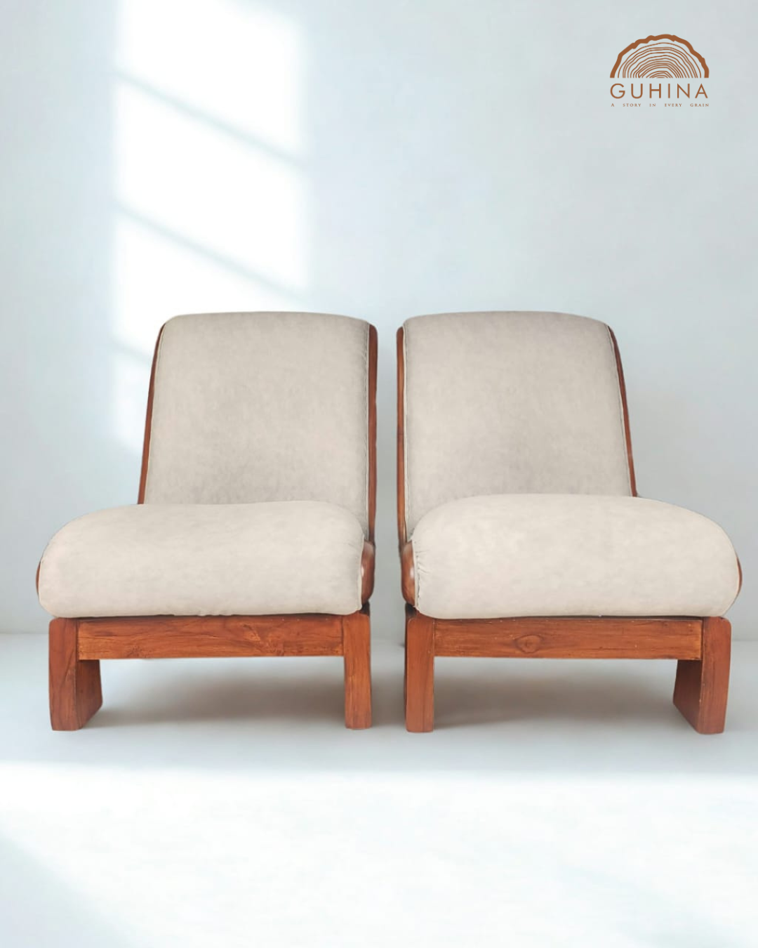 Wooden Lounge Chair with Cushion