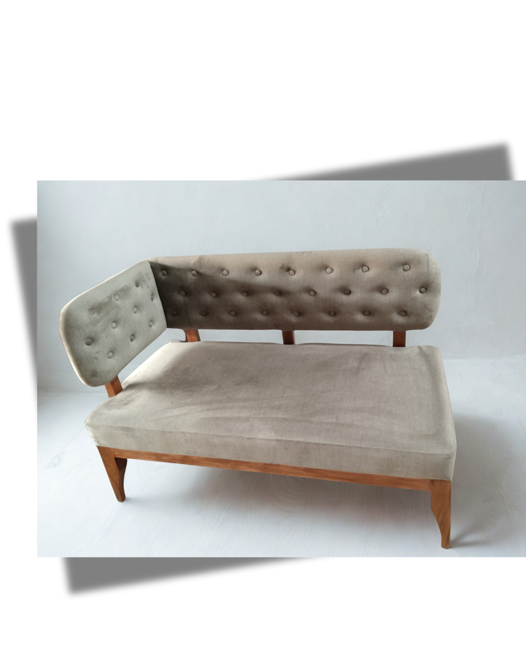Upholstered Corner Bench with Tufted Backrest